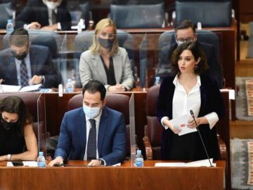 Isabel Díaz Ayuso durante el pleno de la Asamblea de Madrid