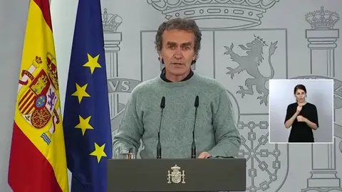 Fernando Simón avisa de que "va a haber una tendencia ascendente hasta mediados o incluso finales de enero" Fernando Simón avisa de que "va a haber una tendencia ascendente hasta mediados o incluso finales de enero"