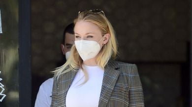 Sophie Turner habla por primera vez del parto de su hija Willa con un mensaje sobre el coronavirus