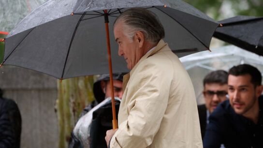 Luis Barcenas entrando a la Audiencia Nacional 