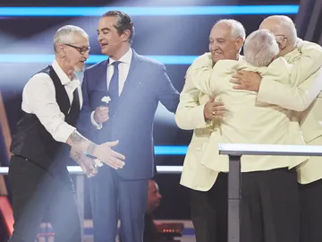 Rosana y Álex Ubago eligen a Los Tres Aries y Mingo Fernández como finalistas de ‘La Voz Senior’ Rosana y Álex Ubago eligen a Los Tres Aries y Mingo Fernández como finalistas de ‘La Voz Senior’