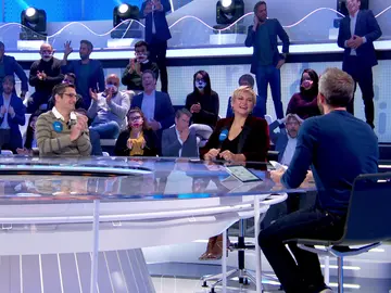 Roberto Leal desvela el consejo que le dio Gloria Serra en su primera vez en un plató de televisión Roberto Leal desvela el consejo que le dio Gloria Serra en su primera vez en un plató de televisión