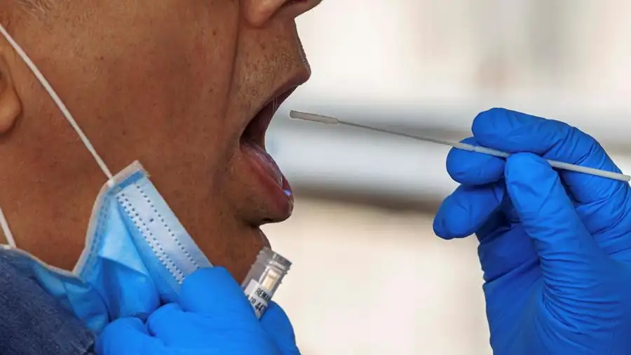 Un estudio de 'The Lancet' concluye que la tasa de mortalidad del coronavirus es tres veces más alta que la de la gripe Un estudio de 'The Lancet' concluye que la tasa de mortalidad del coronavirus es tres veces más alta que la de la gripe