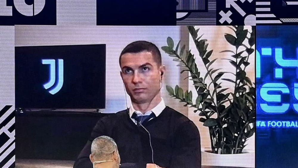 Los memes se ceban con Cristiano Ronaldo por su reacción tras perder el premio The Best 2020