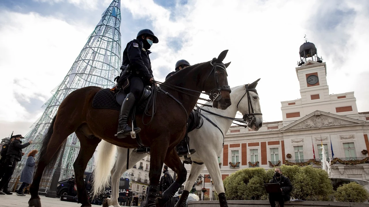 Madrid confirma las medidas para Navidad: estas son todas las restricciones y el horario de toque de queda Madrid confirma las medidas para Navidad: estas son todas las restricciones y el horario de toque de queda