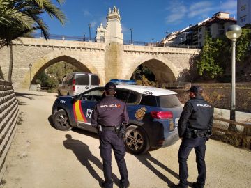 Un hombre arranca de un mordisco la oreja a otro y lo publica en redes sociales