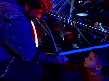 El sentimental encuentro entre Antonio Orozco y el nieto de un talent en 'La Voz Senior' El sentimental encuentro entre Antonio Orozco y el nieto de un talent en 'La Voz Senior'