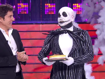¡Un cumpleaños de miedo! El Monaguillo celebra su día más especial con una tarta en 'Tu cara me suena' ¡Un cumpleaños de miedo! El Monaguillo celebra su día más especial con una tarta en 'Tu cara me suena'
