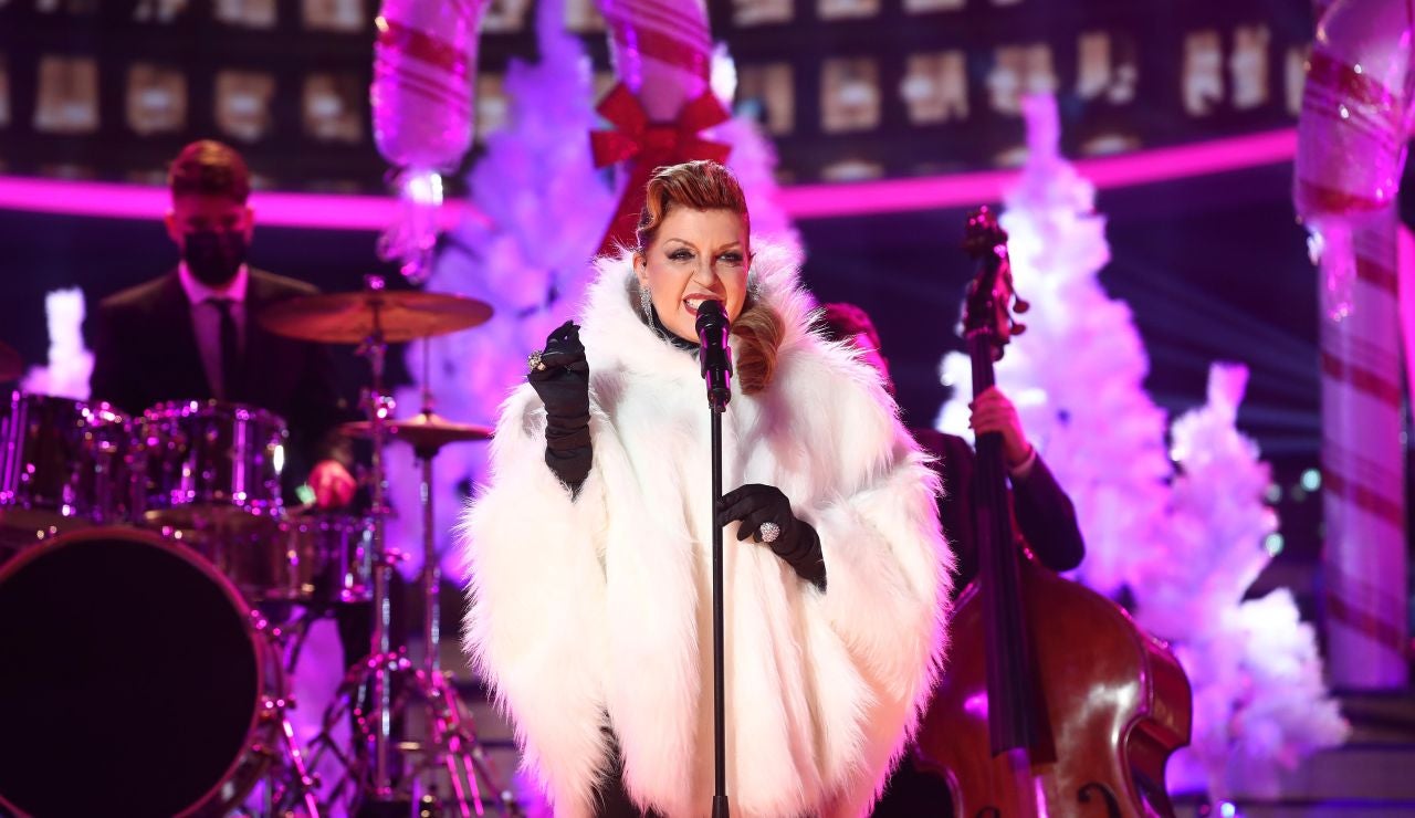 Belinda Washington, una ‘niña buena’ que suplica por sus regalos a ‘Santa baby’ como Kylie Minogue 