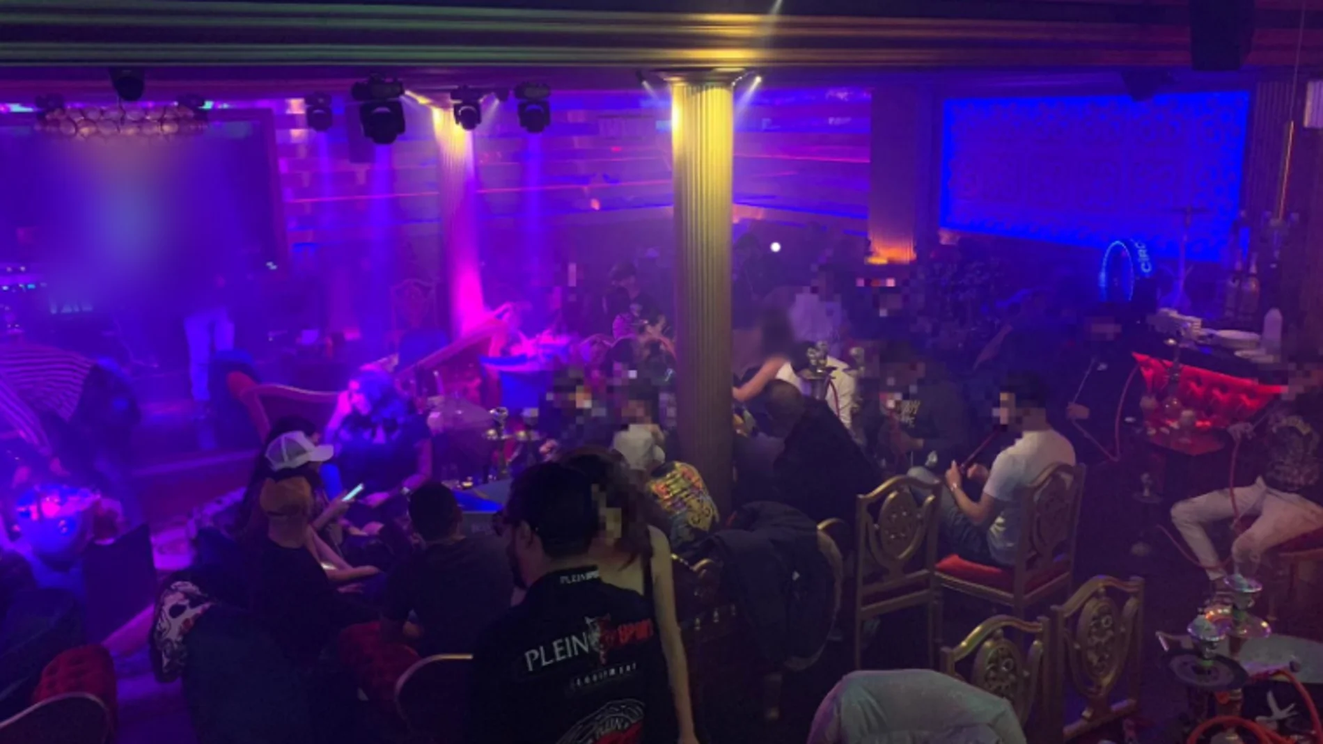 Fiesta ilegal desalojada en Barcelona Fiesta ilegal desalojada en Barcelona