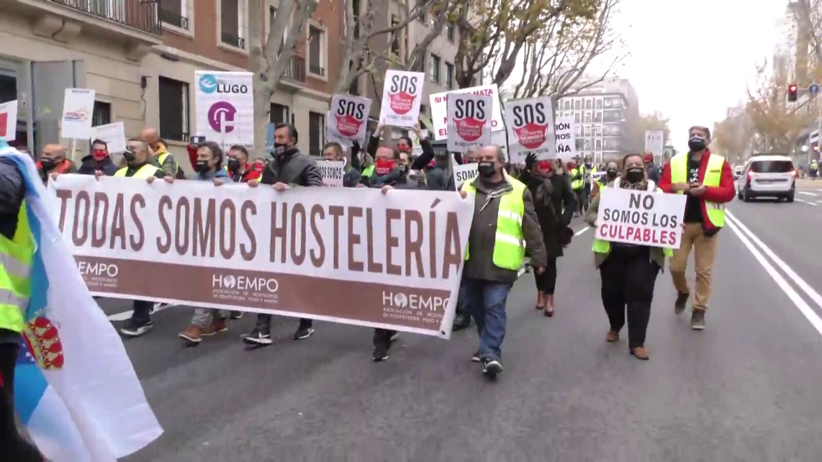 El 'Equipo Rescate Hostelería' de Pontevedra se reúne en el Congreso en Madrid tras caminar 600 kilómetros