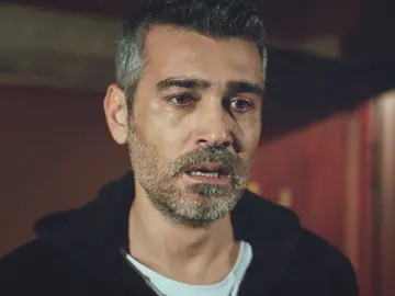 ¿Piril ha muerto? Sarp descubre la masacre perpetrada por los hombres de Nezir en la casa del lago ¿Piril ha muerto? Sarp descubre la masacre perpetrada por los hombres de Nezir en la casa del lago