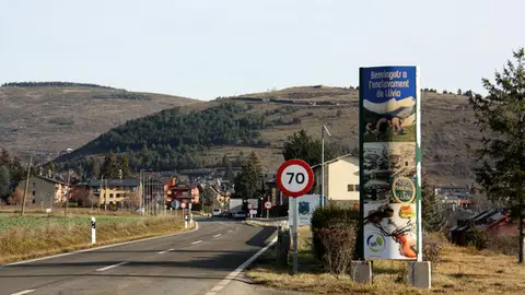 El govern cierra perimetralmente las comarcas de la Cerdanya i el Ripollès durante 15 días El govern cierra perimetralmente las comarcas de la Cerdanya i el Ripollès durante 15 días