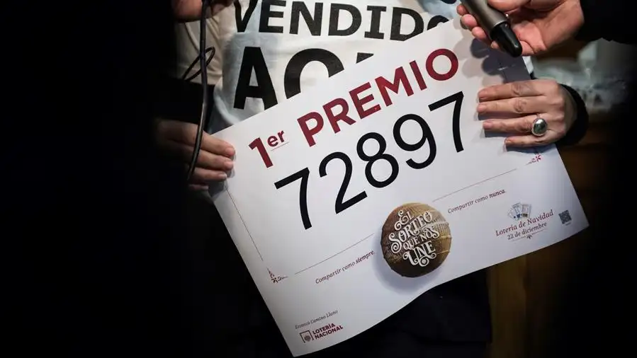Una familia de Punta Umbr&iacute;a, Huelva, gana el Gordo de la Loter&iacute;a de Navidad 2020 despu&eacute;s de tres a&ntilde;os sin ingresos
