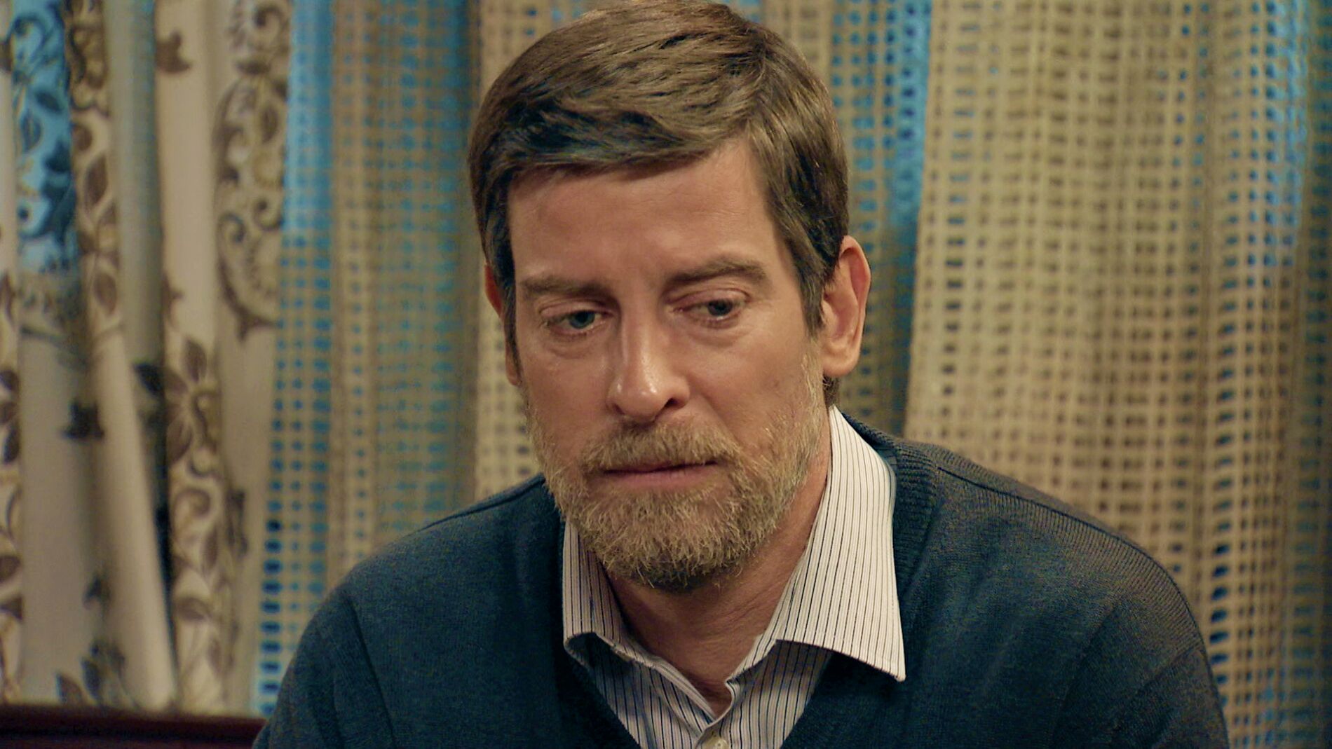 Marcelino, destrozado, expresa sus emociones ante una foto de Marisol:  “Yo no lo hice bien contigo”