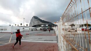Frontera entre la L&iacute;nea de la Concepci&oacute;n y Gibraltar