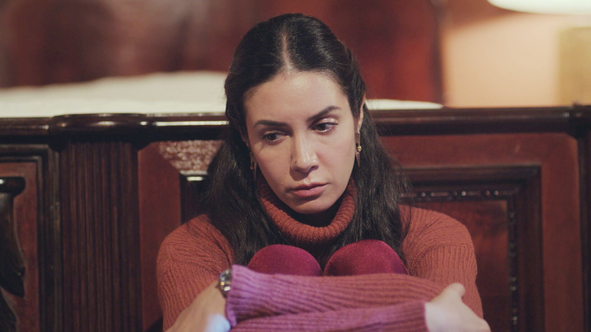 Piril descubre unos mensajes de Sirin a Sarp que cambiarán su forma de verle para siempre