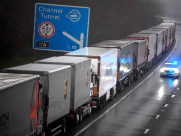Camiones atrapados en Dover