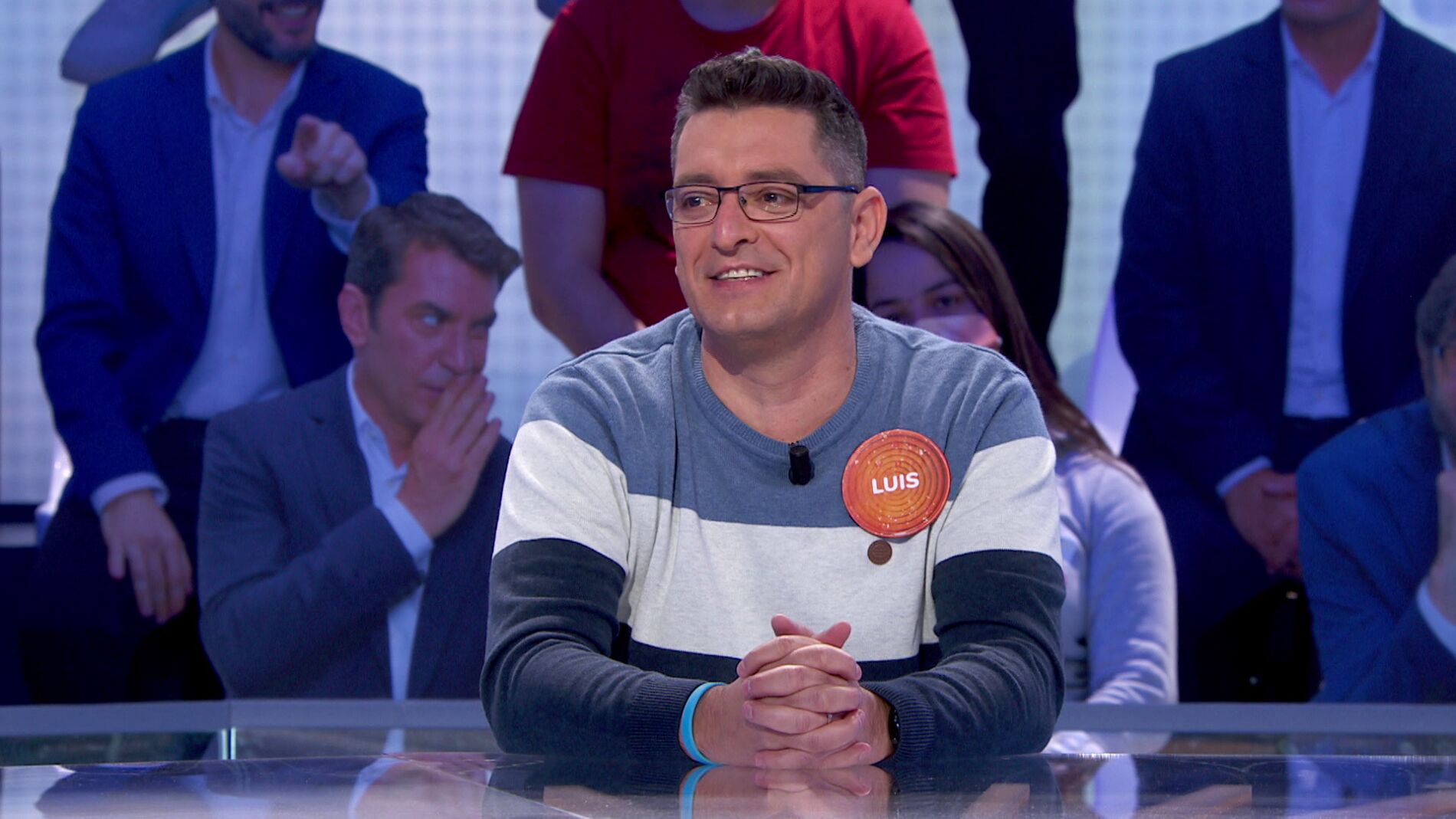 Luis sorprende con un “look Justin Bieber” en ‘Pasapalabra’: “Fui a la peluquería y se volvió loca” 
