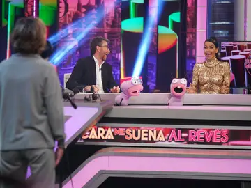 Cristina Pedroche alucina con las impresionantes voces de 'Tu cara me suena al revés': "Esa voz me ha traído a mi niñez" Cristina Pedroche alucina con las impresionantes voces de 'Tu cara me suena al revés': "Esa voz me ha traído a mi niñez"