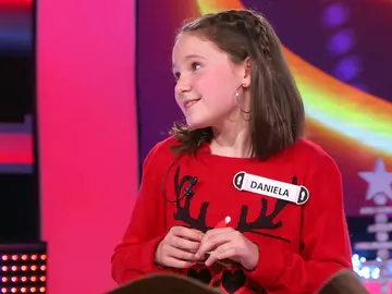 Daniela se enfrenta a la prueba final del especial Navidad de ‘¡Ahora caigo!’ para conseguir… ¡todos los regalos! Daniela se enfrenta a la prueba final del especial Navidad de ‘¡Ahora caigo!’ para conseguir… ¡todos los regalos!
