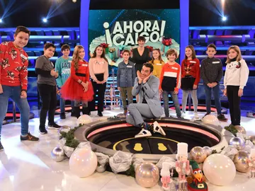 ¡El villancico más pegadizo de esta Navidad! ‘All I want for Christmas is you’ versión ‘¡Ahora caigo!’ con Arturo Valls y los niños ¡El villancico más pegadizo de esta Navidad! ‘All I want for Christmas is you’ versión ‘¡Ahora caigo!’ con Arturo Valls y los niños