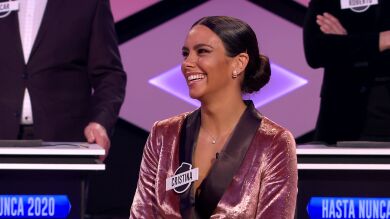 Cristina Pedroche y Alberto Chicote, perplejos ante las propuestas de vestuario para Nochevieja: “Por favor que sea este” 