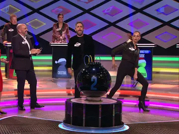 ¡Qué ritmo! Roberto Leal y Eva González lo dan todo con un rap de lo más ocurrente ¡Qué ritmo! Roberto Leal y Eva González lo dan todo con un rap de lo más ocurrente