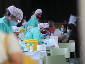 Sanitarios luchando contra el coronavirus