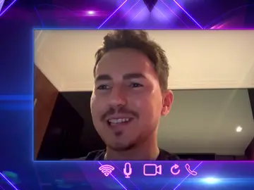 Jorge Lorenzo, tras ser desenmascarado: “Sabía que era muy probable que me desvelasen después de cantar por Eros Ramazzotti” Jorge Lorenzo, tras ser desenmascarado: “Sabía que era muy probable que me desvelasen después de cantar por Eros Ramazzotti”