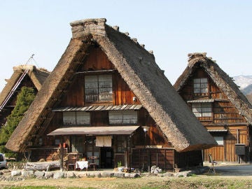 Casa japonesa gassho-zukuri
