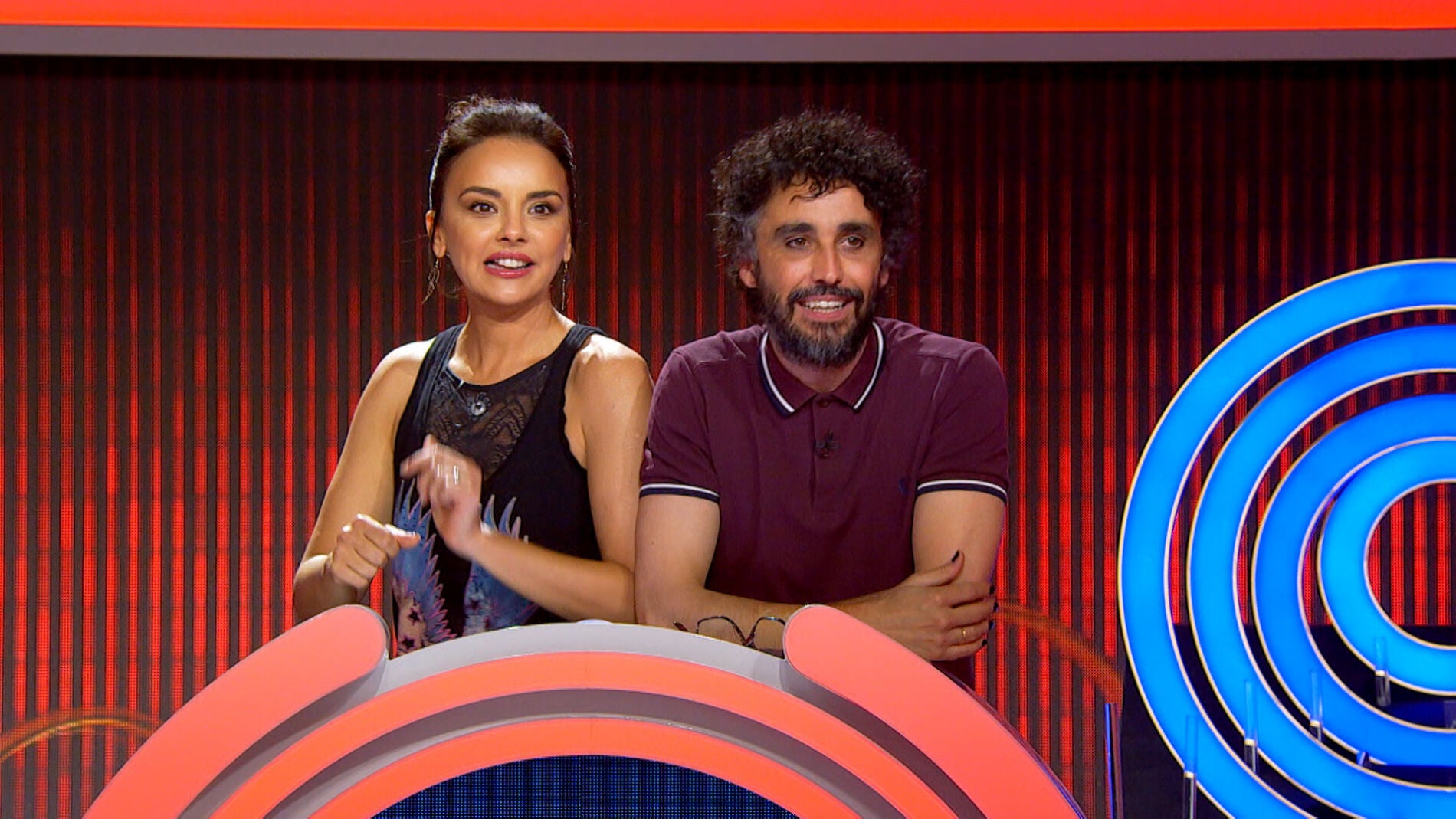 &iexcl;Totalmente perdidos! Chenoa y Canco se la juegan en &lsquo;El juego de los anillos&rsquo; para dar con el D&iacute;a del Trabajador