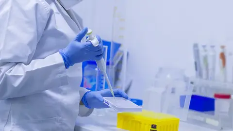 La vacuna española contra el coronavirus empieza sus ensayos en junio y podría estar lista este 2021 La vacuna española contra el coronavirus empieza sus ensayos en junio y podría estar lista este 2021