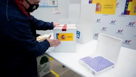 La vacuna contra el coronavirus ya está en España La vacuna contra el coronavirus ya está en España