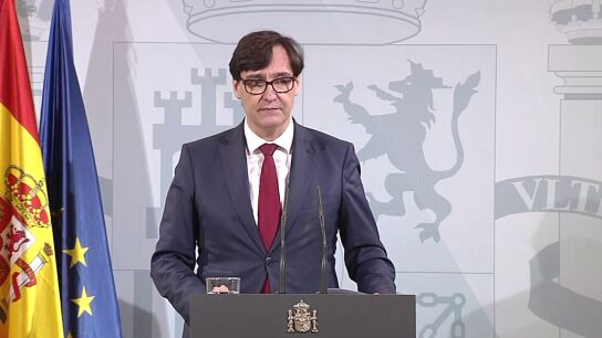 Salvador Illa comparece en el primer d&iacute;a de la vacunaci&oacute;n en Espa&ntilde;a