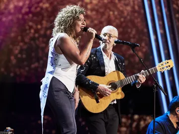 Rosana y Mingo Fernández cantan ‘Flor de lis’ en la Gran Final de ‘La Voz Senior’ Rosana y Mingo Fernández cantan ‘Flor de lis’ en la Gran Final de ‘La Voz Senior’