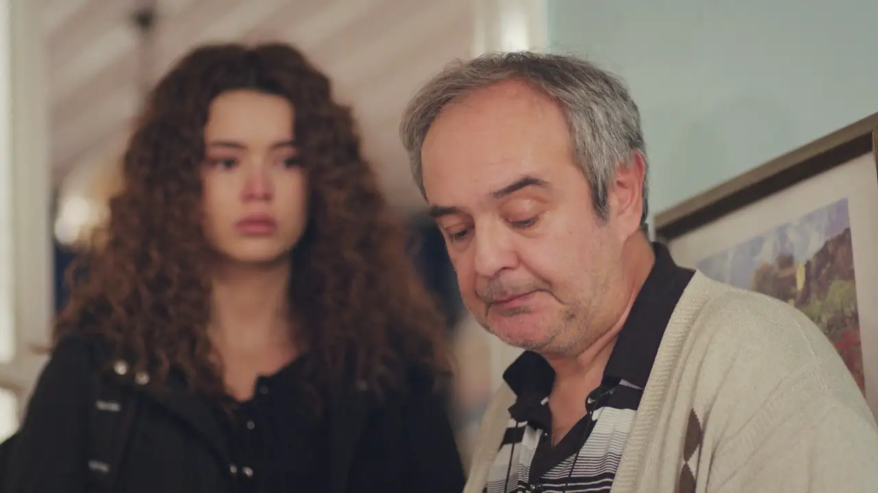 La durísima decisión de Enver que marca un antes y un después en la vida de Sirin
