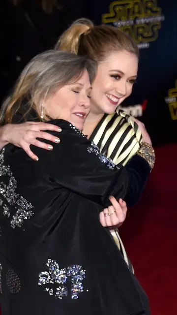 Billie Lourd junto a su madre Carrie Fisher Billie Lourd junto a su madre Carrie Fisher