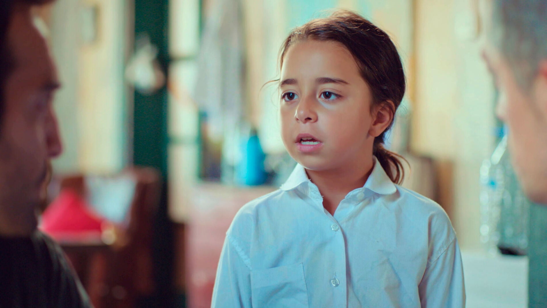 Una casualidad que lo cambiará todo: Candan y Öykü llegan a la vida de Demir