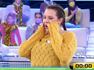 ¡La bola entró! La genial reacción de una concursante al ver cómo acertaba in extremis en ‘¡Ahora caigo!’ ¡La bola entró! La genial reacción de una concursante al ver cómo acertaba in extremis en ‘¡Ahora caigo!’