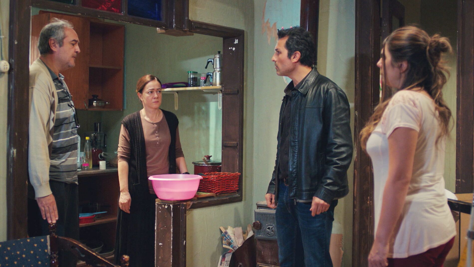 Arif explota ante el inminente regreso de Sarp y asegura que luchar&aacute; por el amor de Bahar