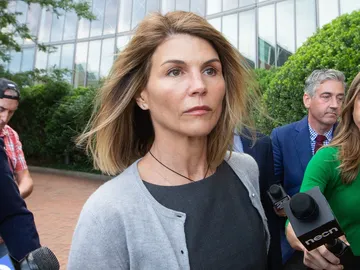 Lori Loughlin Lori Loughlin