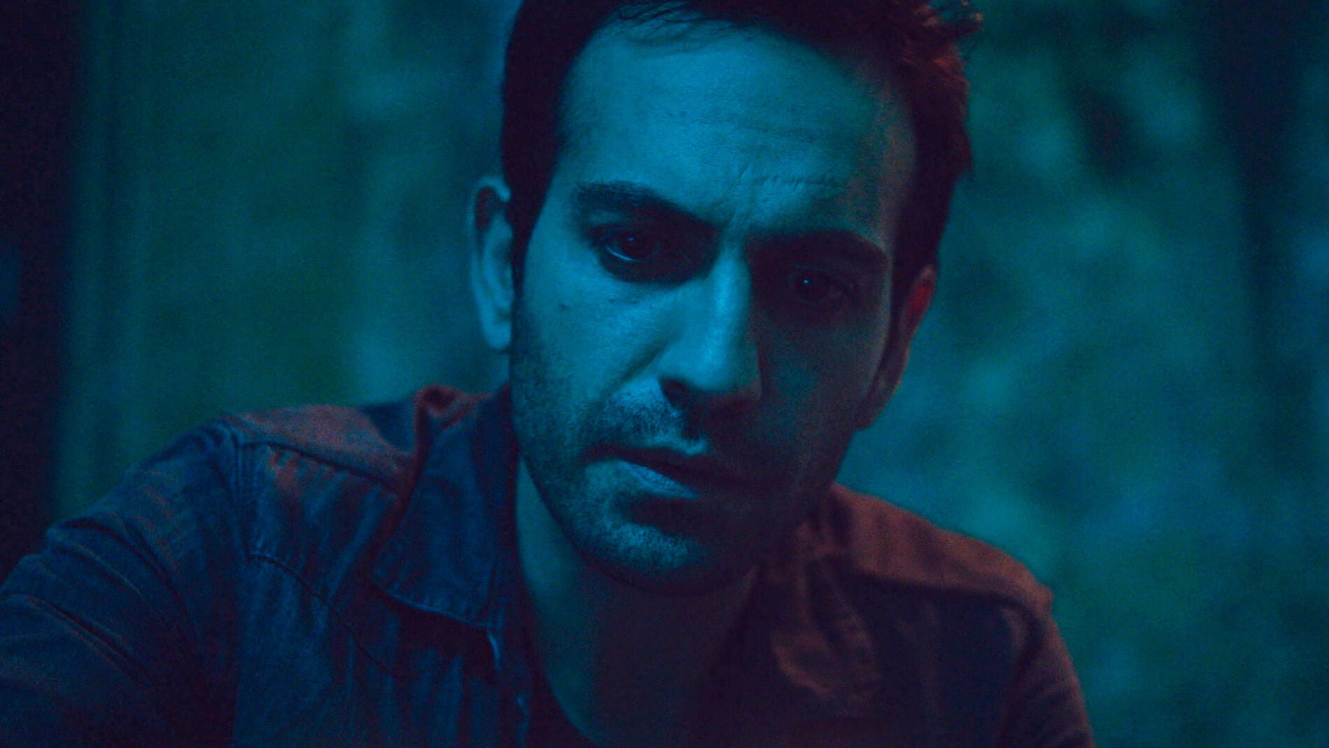 Demir, confundido, comienza a sentir una conexión especial por Öykü