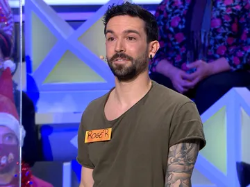 Jorge Fernández hace sufrir a un concursante de ‘La ruleta de la suerte’ cuando se lo jugaba todo: “Y tú te reías de tu padre” Jorge Fernández hace sufrir a un concursante de ‘La ruleta de la suerte’ cuando se lo jugaba todo: “Y tú te reías de tu padre”
