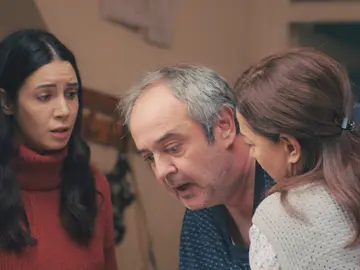 “¿Sirin duerme con este hombre?”: Enver, al borde de un nuevo infarto tras conocer a Suat “¿Sirin duerme con este hombre?”: Enver, al borde de un nuevo infarto tras conocer a Suat