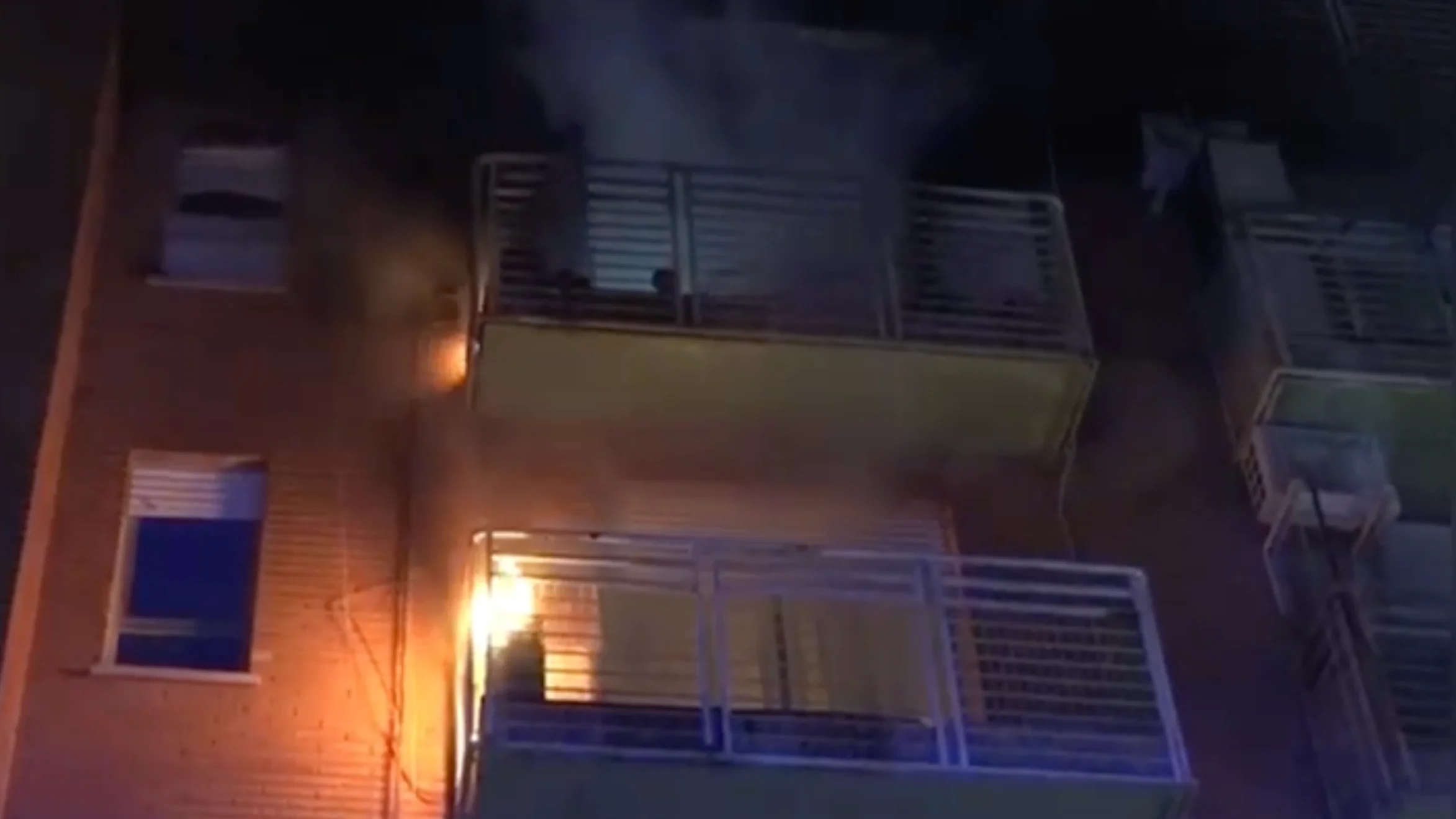 Cinco personas heridas en un incendio en Paiporta, Valencia Valencia