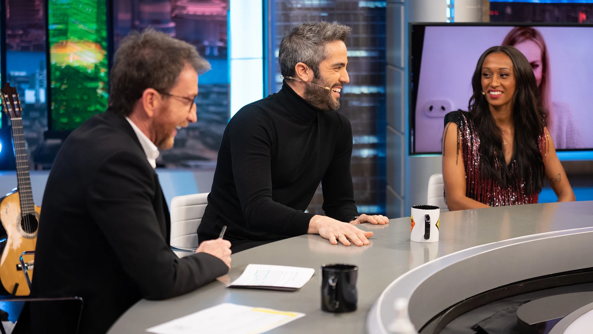 Roberto Leal desvela su complicado reto contra Arturo Valls en 'El Desafío': "Me lesioné una rodilla por picarme" Roberto Leal desvela su complicado reto contra Arturo Valls en 'El Desafío': "Me lesioné una rodilla por picarme"