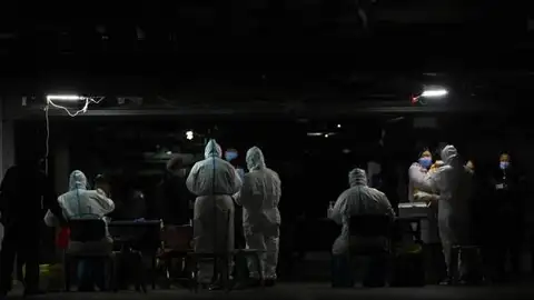 Equipo de expertos de la OMS en Wuhan El equipo de expertos de la OMS llega a Wuhan