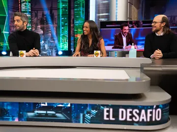 Santiago Segura, sobre las grandes disputas en 'El Desafío': "Después de este programa no veo a Juan del Val vestido de Ágatha Ruiz de la Prada" Santiago Segura, sobre las grandes disputas en 'El Desafío': "Después de este programa no veo a Juan del Val vestido de Ágatha Ruiz de la Prada"