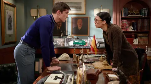 Manolita se enfrenta a Tito Manolita se enfrenta a Tito